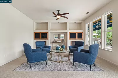 5666 Oakmont Ct, Discovery Bay, CA 94505 - Photo 7
