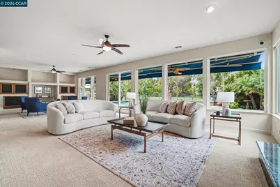 5666 Oakmont Ct, Discovery Bay, CA 94505 - Photo 9