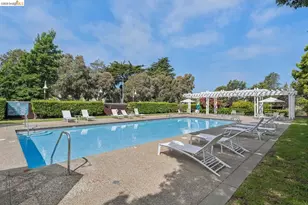 154 Marina Lakes Dr, Richmond, CA 94804 - Photo 33