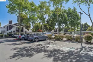 154 Marina Lakes Dr, Richmond, CA 94804 - Photo 27