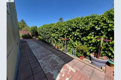 1291 Sussex Way, Hayward, CA 94544 - Photo 39