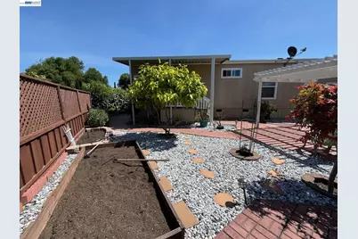 1291 Sussex Way, Hayward, CA 94544 - Photo 35