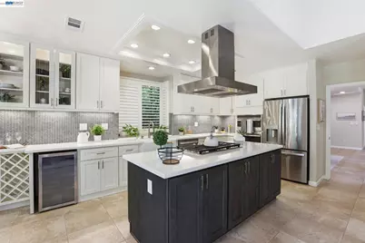 7961 Kemper Ct, Pleasanton, CA 94588 - Photo 9