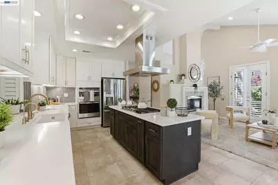 7961 Kemper Ct, Pleasanton, CA 94588 - Photo 11