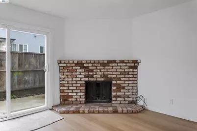 10401 Shaw St #401, Oakland, CA 94605 - Photo 11