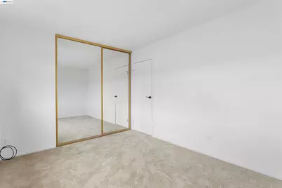 10401 Shaw St #401, Oakland, CA 94605 - Photo 21