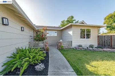4774 Corwin Ct, Pleasanton, CA 94588 - Photo 3