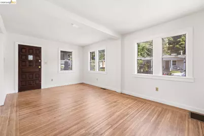 3986 Delmont Ave, Oakland, CA 94605 - Photo 9
