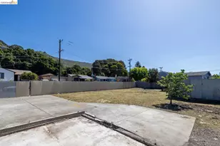 3986 Delmont Ave, Oakland, CA 94605 - Photo 31
