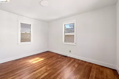 3986 Delmont Ave, Oakland, CA 94605 - Photo 25
