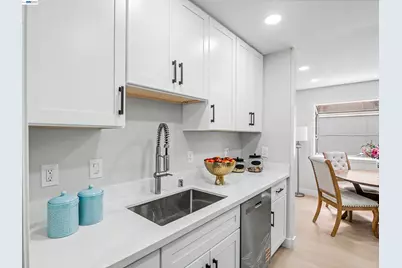 40130 Santa Teresa Cmn, Fremont, CA 94539 - Photo 9