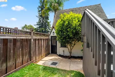 1087 Hubert Rd, Oakland, CA 94610 - Photo 37