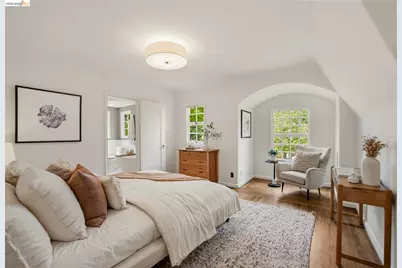 1087 Hubert Rd, Oakland, CA 94610 - Photo 19