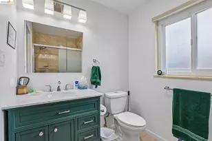 85 Edgemont Way, Oakland, CA 94605 - Photo 27