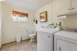 85 Edgemont Way, Oakland, CA 94605 - Photo 25