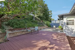 85 Edgemont Way, Oakland, CA 94605 - Photo 29
