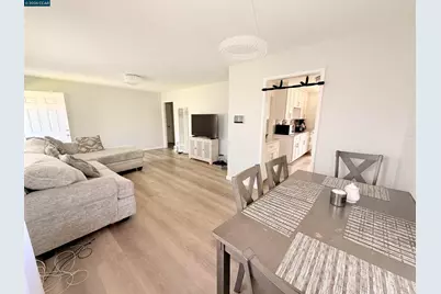 238 Fitzpatrick Rd, Oakland, CA 94603 - Photo 5