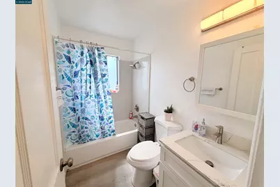 238 Fitzpatrick Rd, Oakland, CA 94603 - Photo 11