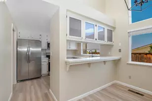 2411 Los Prados Way, Antioch, CA 94509 - Photo 11