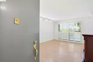 2 Admiral Dr, Emeryville, CA 94608 - Photo 11