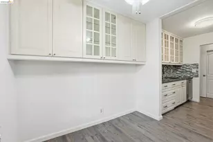 2 Admiral Dr, Emeryville, CA 94608 - Photo 23