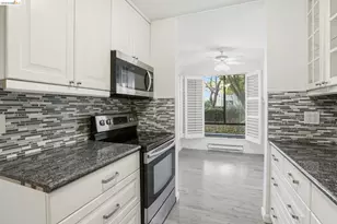 2 Admiral Dr, Emeryville, CA 94608 - Photo 25