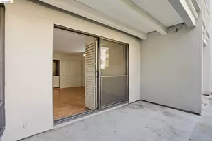 2 Admiral Dr, Emeryville, CA 94608 - Photo 17