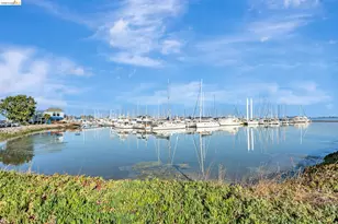 2 Admiral Dr, Emeryville, CA 94608 - Photo 9