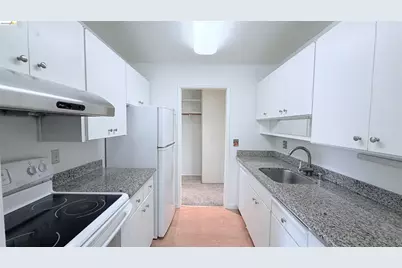 8 Admiral Dr. #A232, Emeryville, CA 94608 - Photo 9