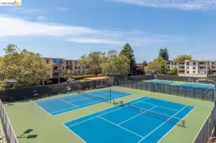 8 Admiral Dr, Emeryville, CA 94608 - Photo 23