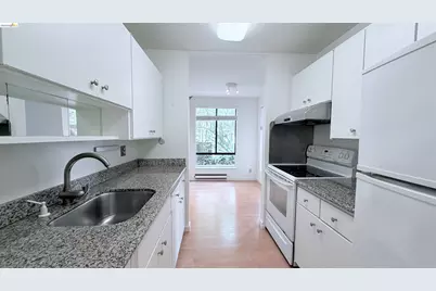8 Admiral Dr. #A232, Emeryville, CA 94608 - Photo 11