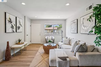 2297 Medallion Dr #4, Union City, CA 94587 - Photo 3