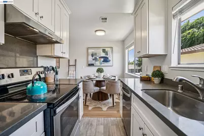 2297 Medallion Dr #4, Union City, CA 94587 - Photo 11