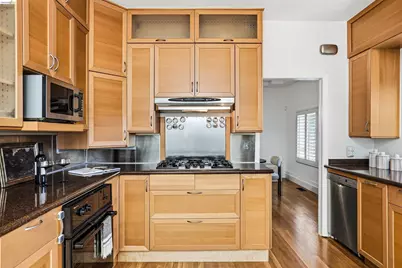 2237 Trafalgar Pl, Oakland, CA 94611 - Photo 13