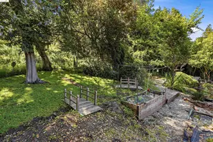 2237 Trafalgar, Oakland, CA 94611 - Photo 39