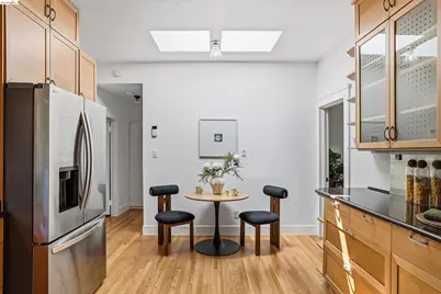 2237 Trafalgar Pl, Oakland, CA 94611 - Photo 17