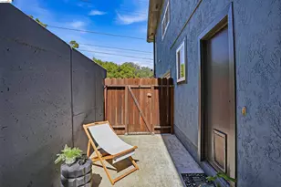 2237 Trafalgar, Oakland, CA 94611 - Photo 57