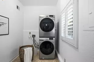 2237 Trafalgar, Oakland, CA 94611 - Photo 55