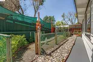 259 Gloria Dr, Pleasant Hill, CA 94523 - Photo 25