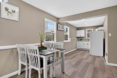 24657 Leona Dr, Hayward, CA 94542 - Photo 15
