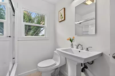 24657 Leona Dr, Hayward, CA 94542 - Photo 35