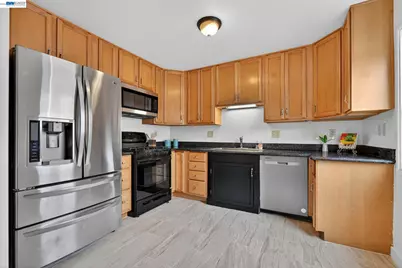24657 Leona Dr, Hayward, CA 94542 - Photo 21