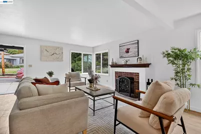 24657 Leona Dr, Hayward, CA 94542 - Photo 9