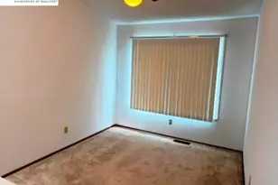 299 Shasta Dr, Vacaville, CA 95687 - Photo 9
