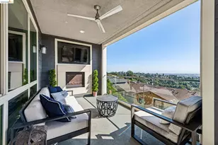 6739 Skyview Dr, Oakland, CA 94605 - Photo 17