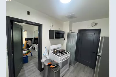 2100 5th Ave, Oakland, CA 94606 - Photo 17