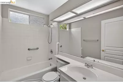 7590 Suncountry Ln, Sacramento, CA 95828 - Photo 23