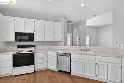 7590 Suncountry Ln, Sacramento, CA 95828 - Photo 15