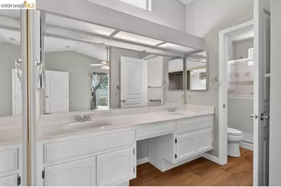 7590 Suncountry Ln, Sacramento, CA 95828 - Photo 29
