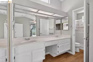 7590 Suncountry Ln, Sacramento, CA 95828 - Photo 29